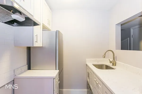 Rented by MNS Marketing | media 16