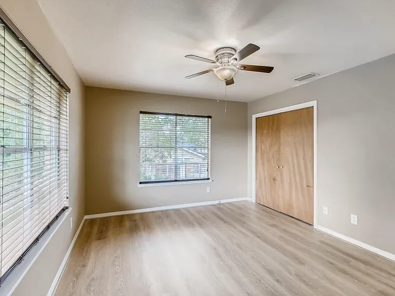 715 Vanguard St — Photo 20