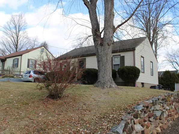 83 Morningside Drive East, Bristol, CT 06010