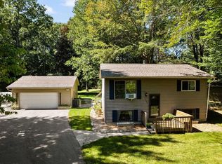 1799 Pinewood Ave, Traverse City, MI 49685