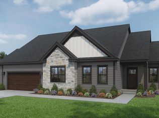 1709 Hammock LANE, Oconomowoc, WI 53066