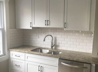2628 Hampshire Rd, Cleveland Heights, OH 44106
