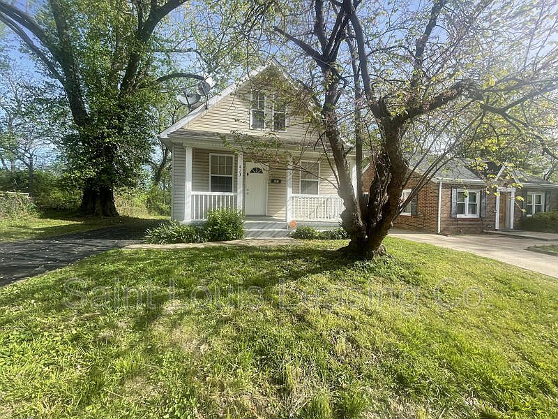 1st image of 423 Emmett Ave