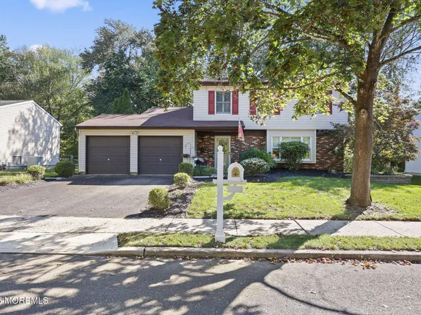 10 Colonial Court, Howell, NJ 07731