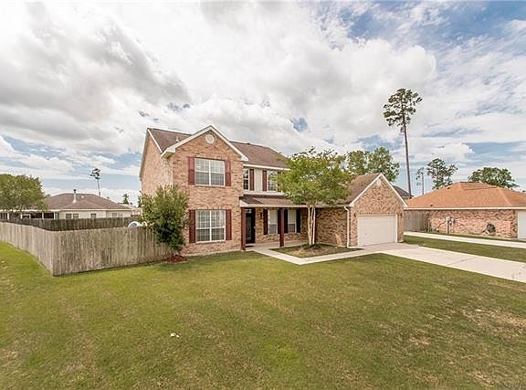 2nd image of 1000 Palmetto Ct