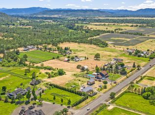 145 Highway 234, Eagle Pt, OR 97524