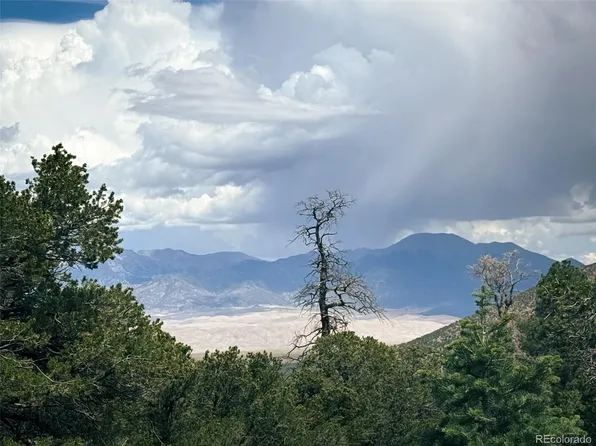 421 Lake Of The Falls Parkway, Mosca, CO 81146