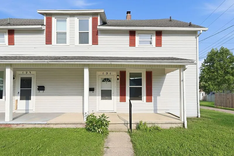 121 Sara St