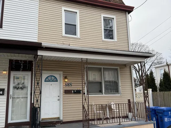 232 W Union St, Burlington, NJ 08016