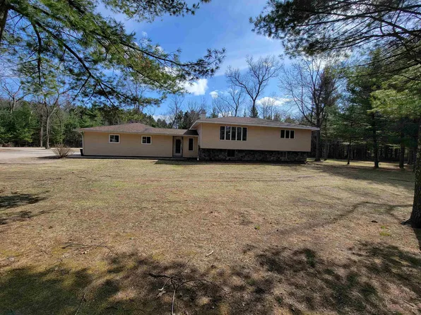 W12151 Greenwood Rd, Hancock, WI 54943