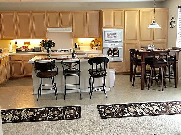 5th image of 156 Bay Cir