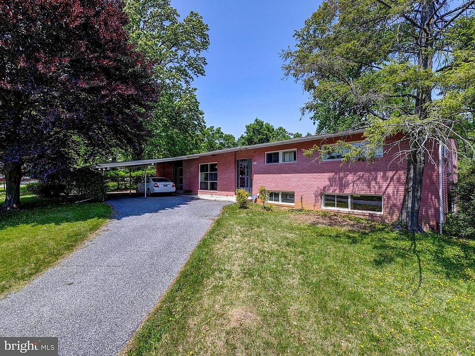 1st image of 2410 Lightfoot Dr
