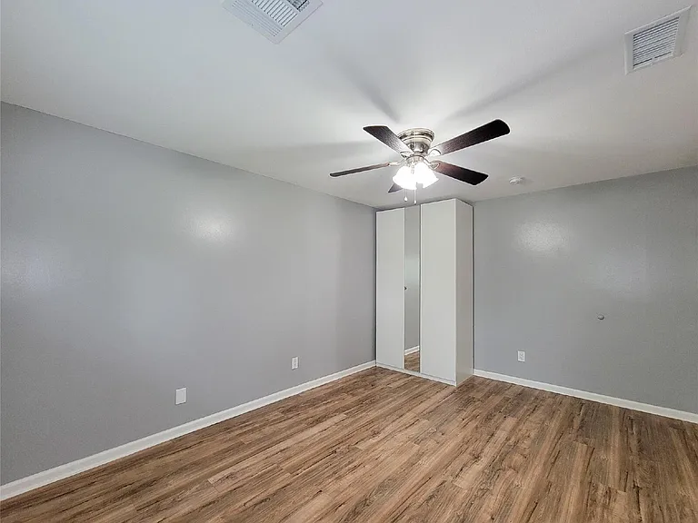 5846 Ettrick Dr — Photo 16