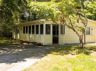 16 Center St, Charlestown, RI 02813