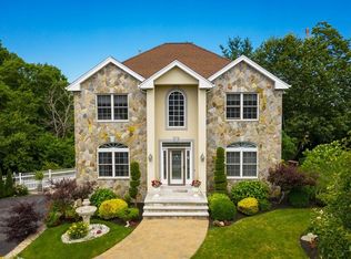 2 Cheever Ave, Saugus, MA 01906