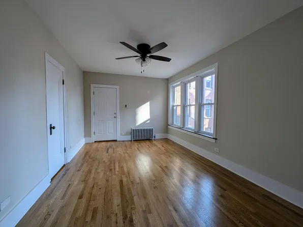 1946 1/2 N Spaulding Ave APT 1A, Chicago, IL 60647