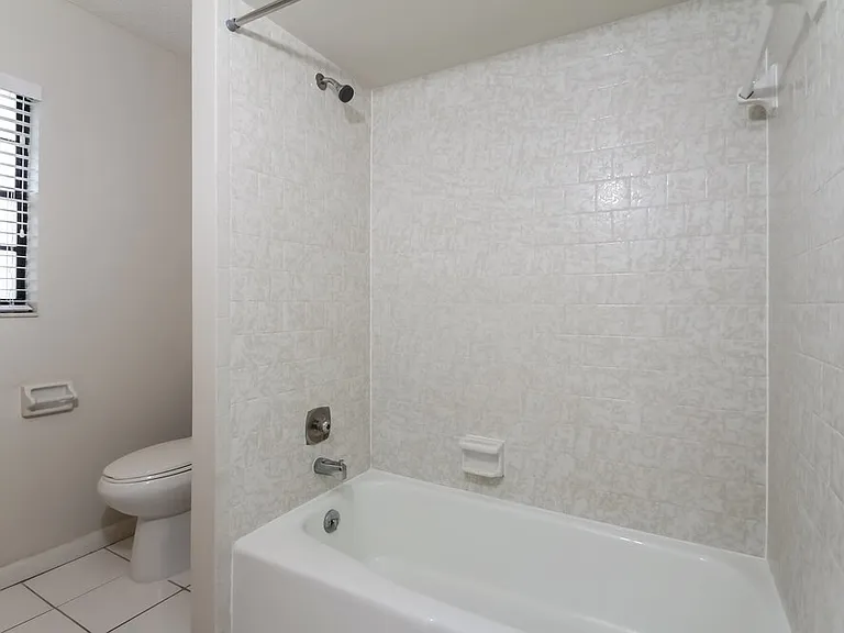 326 Montgomery Ave — Photo 11