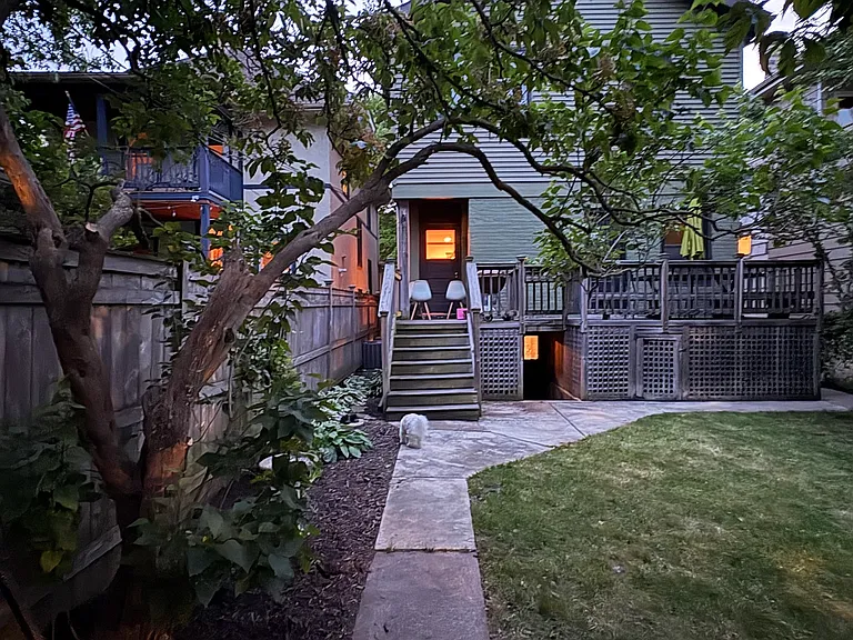 4519 N Sacramento Ave — Photo 37