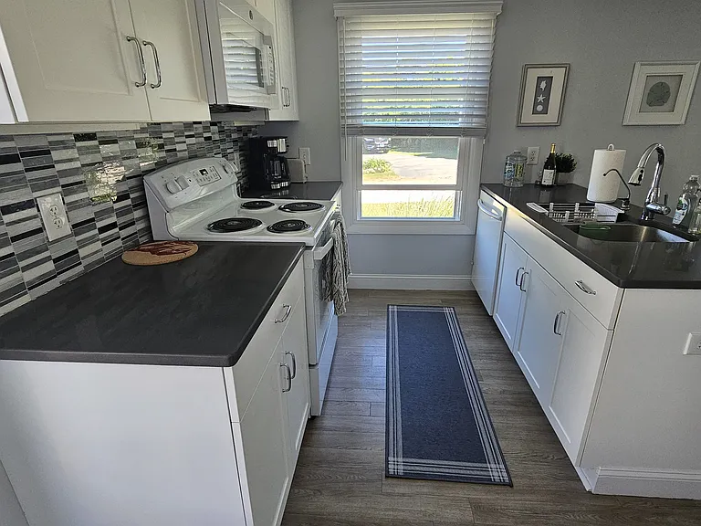 6 E Burdick St — Photo 3