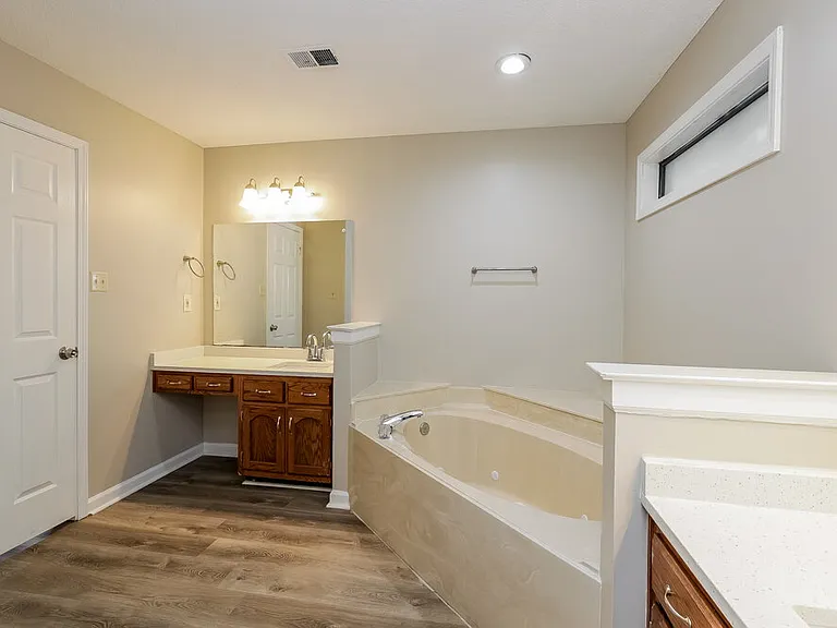 488 Mysen Dr — Photo 12