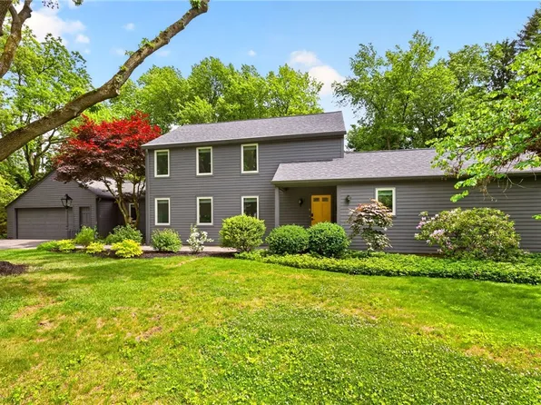 1 Parsons Ln, Rochester, NY 14610
