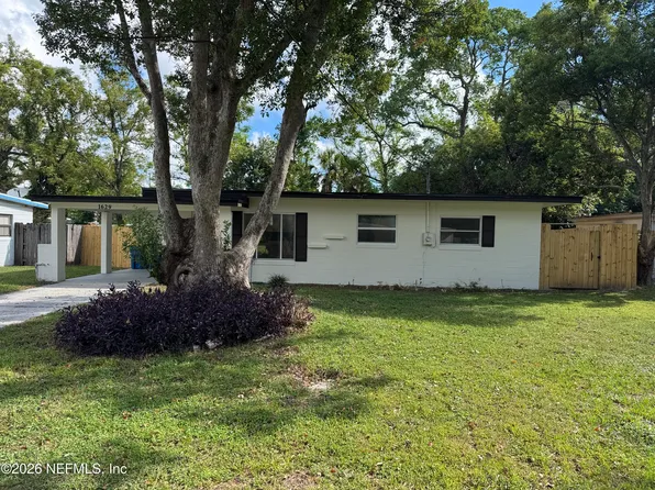 1629 Griflet Rd, Jacksonville, FL 32211