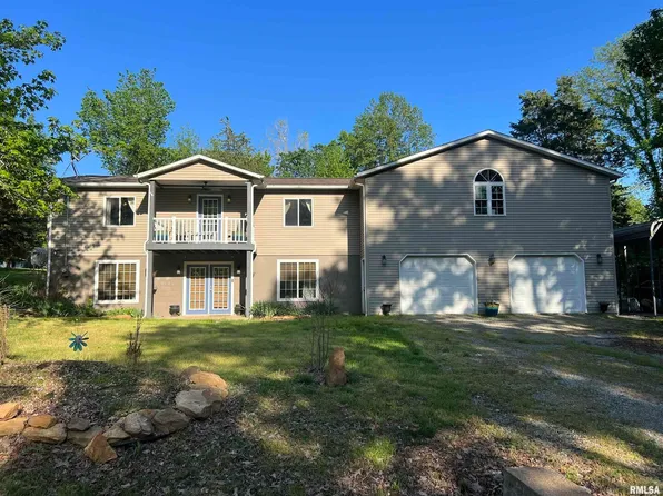 885 Lakeview Dr, Creal Springs, IL 62922