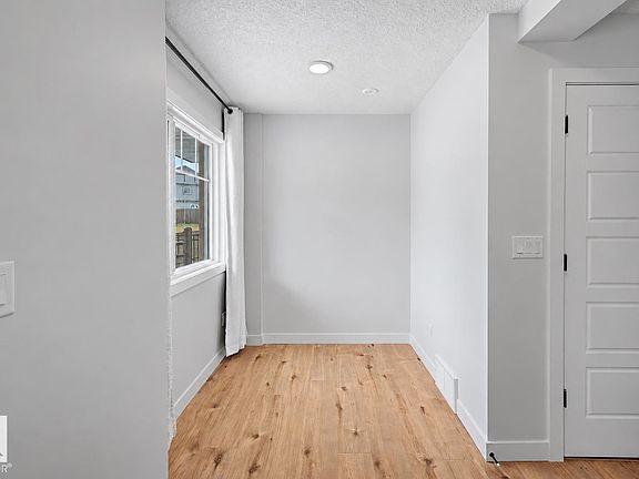 4th image of 6214 Cartmell Ct SW #24