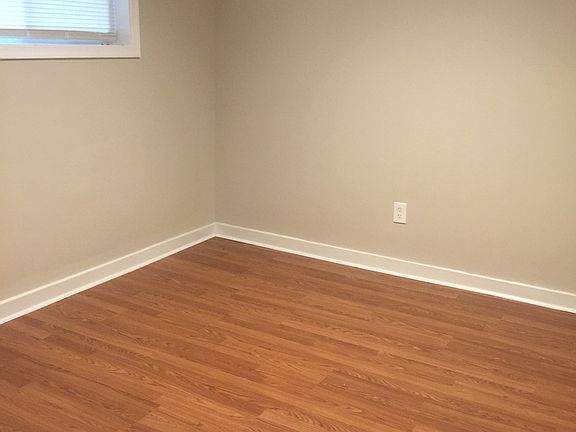 5th image of 4510 Mayfield Dr
