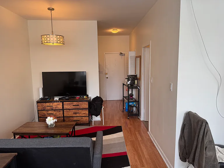 522 21st St NW #206 — Photo 1