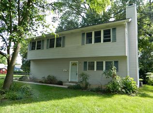 707 S 4th St, Chesterton, IN 46304