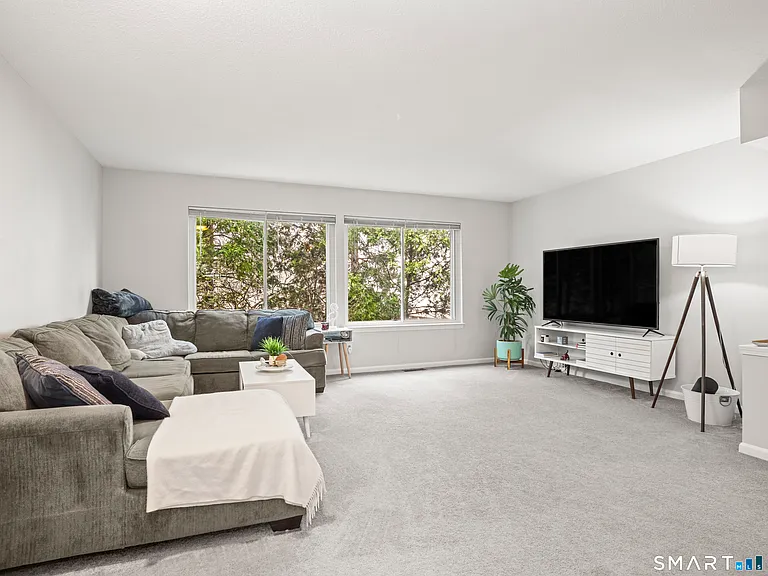 1611 Washington Blvd #2 — Photo 3