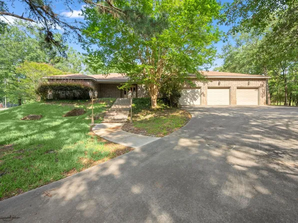 156 Magnolia Bend Dr, Livingston, TX 77351
