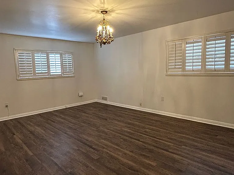 1702 Bonham Ave — Photo 31