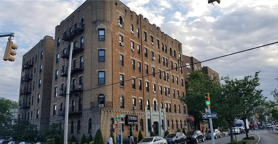 1st image of 2020 Kings Hwy APT 1G