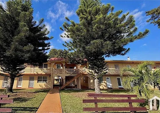 1 bed, 836 sqft, $2,072 — Photo 3