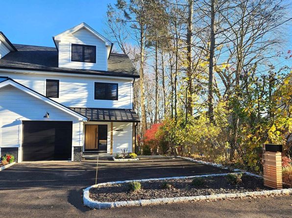 1017 Mill Hill Ter