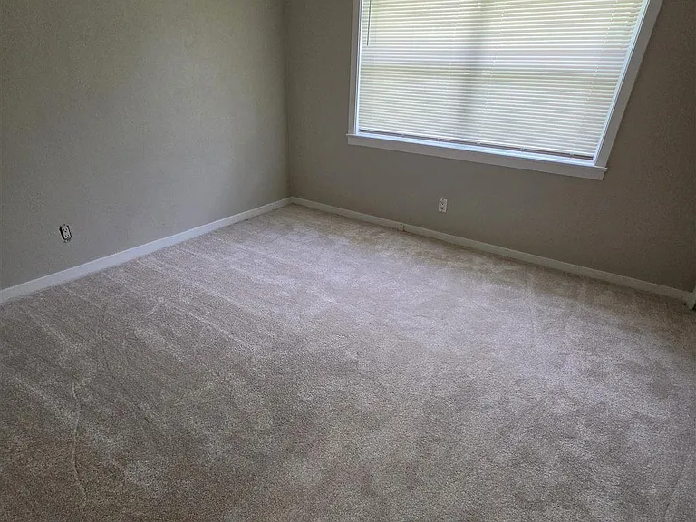 5733 Orange St — Photo 4