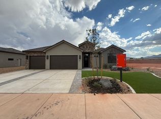 37 W Serenity Cir, Ivins, UT 84738