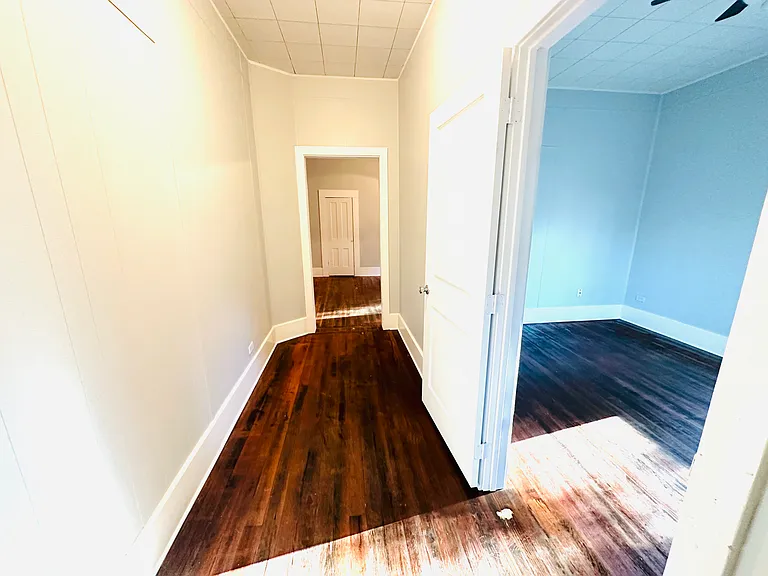 513 E Barger St #A — Photo 2