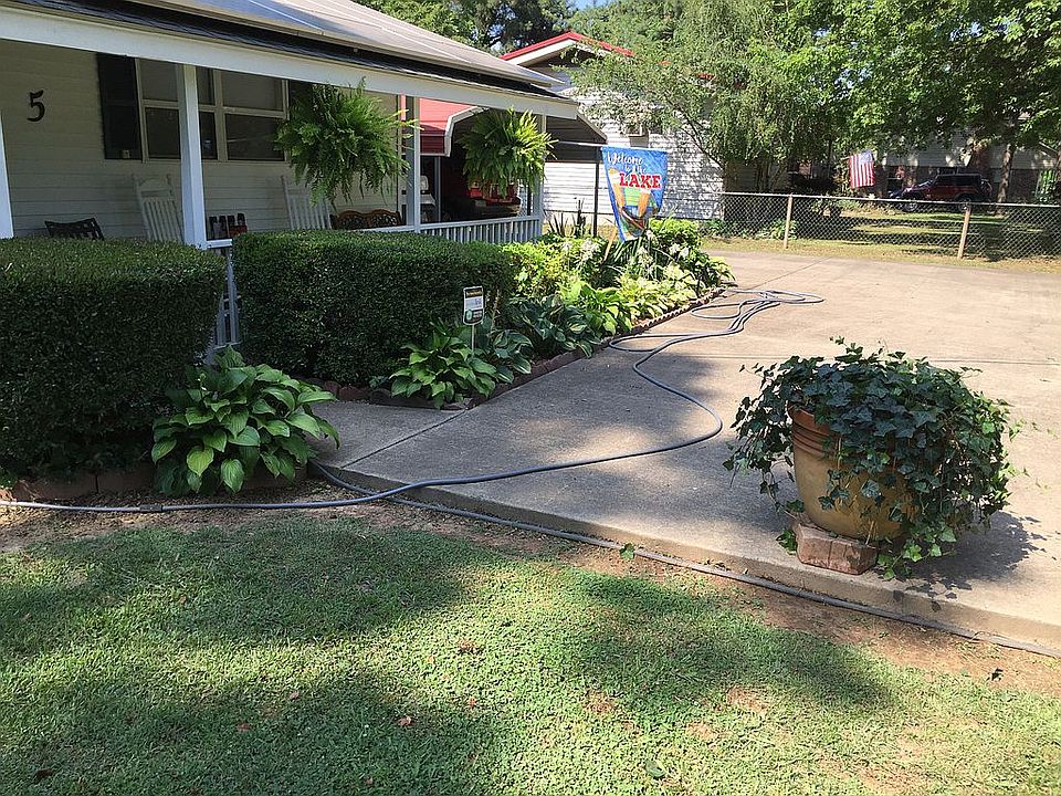 Frontporch &mature plantings