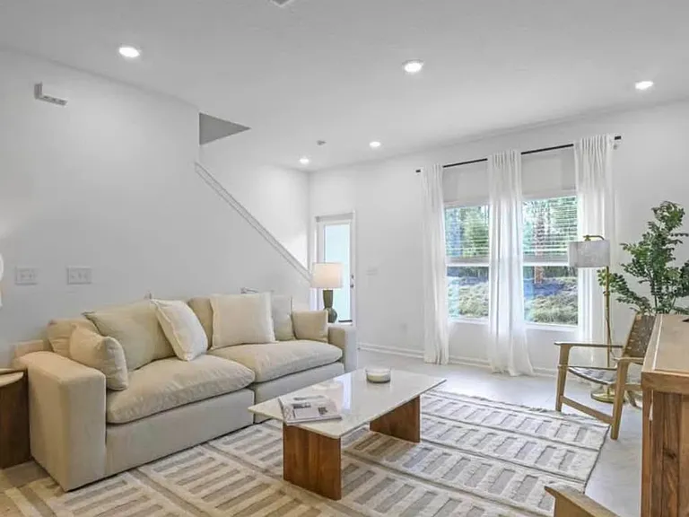 3817 Athenian Way — Photo 4