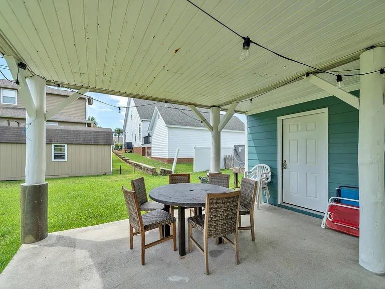 301 Chelsea Dr — Photo 8