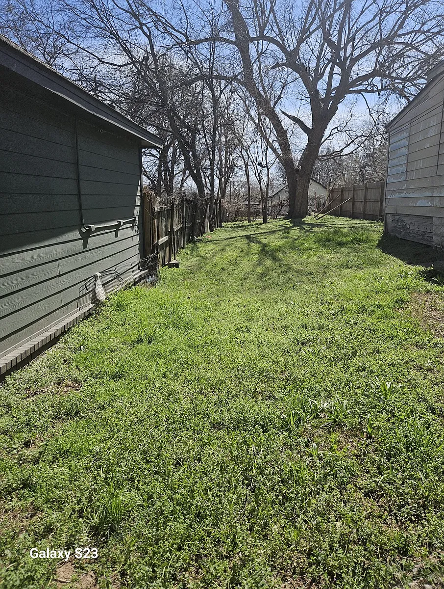 Building Photo - 1414 W Bowen Pl