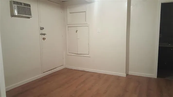 Rented by R New York | media 25