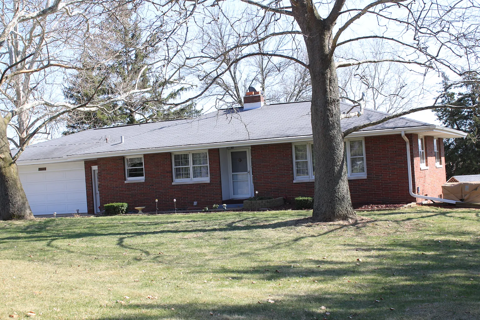 5254 Broadway Rd photo 1