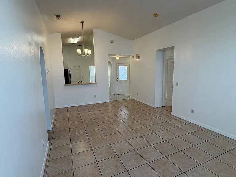 1646 Oak Hill Trl — Photo 47