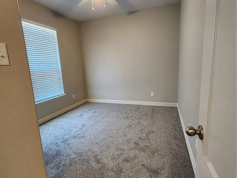 2221 Crystal Bay Dr — Photo 7