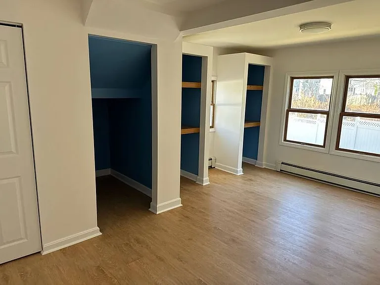 17 Hillside Ave — Photo 5