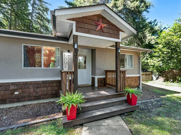1290 McKenzie Dr, North Cowichan, BC V9L 5R9
